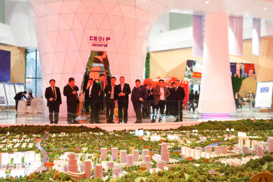 新鷗鵬教育城:3個月接待371個考察團