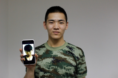 當兵前后對比照：軍旅生活如何改變了他們