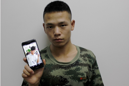 當兵前后對比照：軍旅生活如何改變了他們