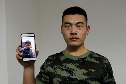 當兵前后對比照：軍旅生活如何改變了他們