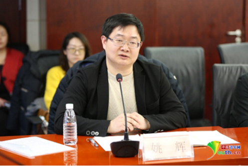 “中國綠色網(wǎng)絡(luò)建設(shè)與青少年健康成長”兩會(huì)代表委員座談會(huì)舉行