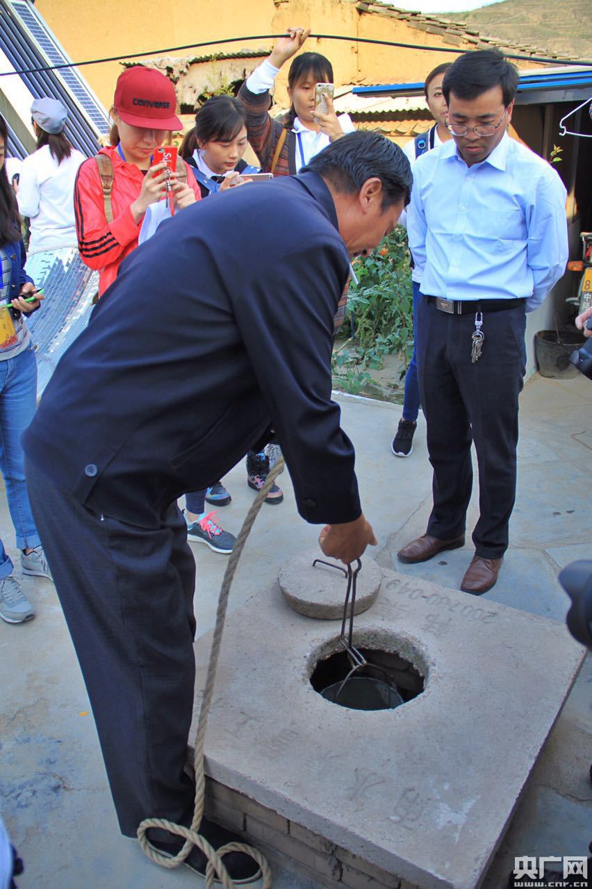 【網絡媒體“走轉改”】育產業、促脫貧：周灣村的精準扶貧