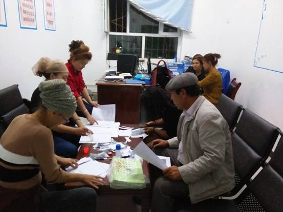 夯實扶貧地基,且末縣工作組精準扶貧“回頭看”