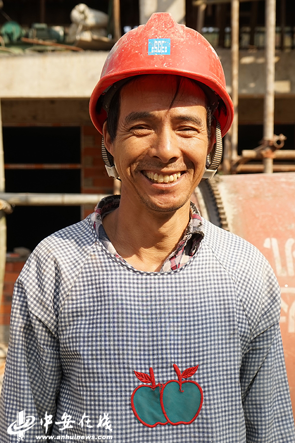 笑一笑 拍個照 俺們不再是貧困戶!——金寨縣迎河村的22張燦爛笑臉