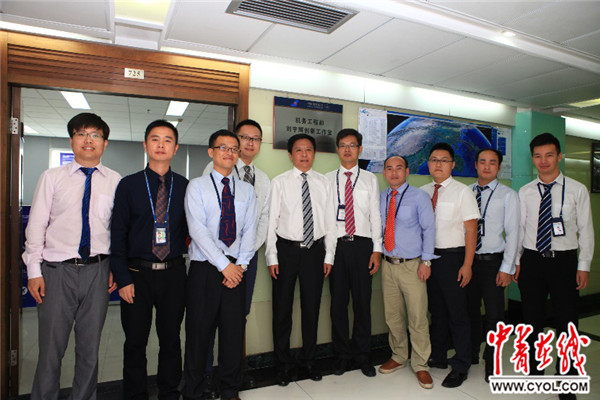 【十九大精神進(jìn)央企】機(jī)務(wù)工程師劉宇輝:做一名飛機(jī)的遠(yuǎn)程“聽診人”