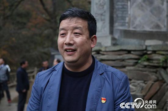 【學(xué)習(xí)十九大 基層在行動(dòng)】十九大精神咋落地 聽聽他們?cè)趺凑f(shuō)