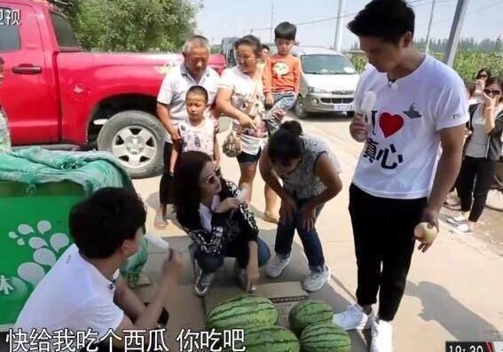 趙薇到農村買西瓜 遭大姐強行摘墨鏡確認身份